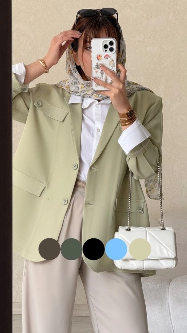 تک کت رنگی تارا